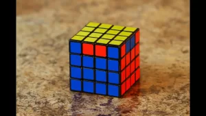 Read more about the article How To Solve A 4 By 4 – Easiest Tutorial: How to Solve the 4×4 Rubik's Cube (The Rubik's Revenge)