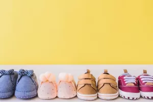 Read more about the article What Size Shoes Do 1 Year Olds Wear? (Toddler and Baby Shoe Size Guide)