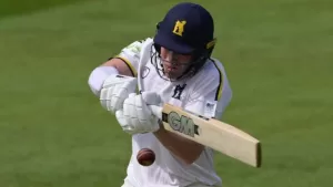Read more about the article Rob Yates and Sam Hain hit tons as Warwickshire dominate Kent – Online Cricket News