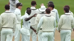 Read more about the article Surrey pacemen on prime in opposition to faltering Bears in Birmingham – Online Cricket News