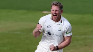 Read more about the article Glamorgan’s Timm van der Gugten pegs again Foxes – Online Cricket News