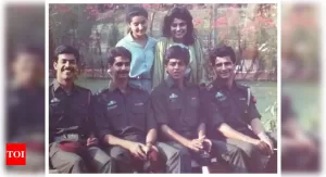 Read more about the article THIS throwback photo of Shah Rukh Khan from his ‘Fauji’ days are simply unmissable | Hindi Movie News