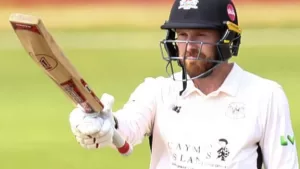 Read more about the article Gloucestershire get well from 164-6 to make 368 in opposition to Leicestershire – Online Cricket News