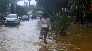 Read more about the article Red alert stays as rains continue to pound Mumbai | Mumbai News