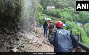 Read more about the article 12 Missing After Flashfloods Wash Away Shops Near Uttarakhand’s Gaurikund